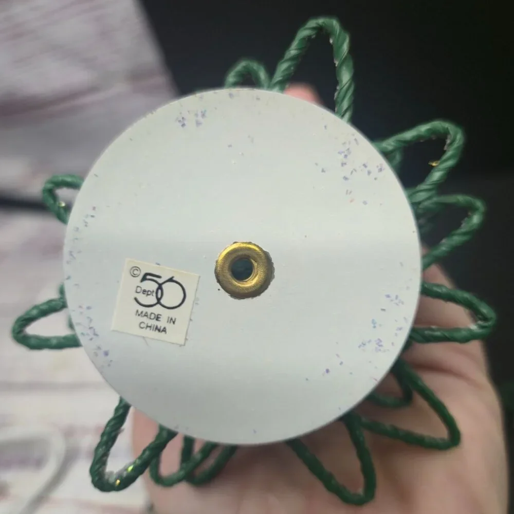 Vintage Dept 56 Village Frosted Zig-zag Trees Set of 3 Retired Green 5250-7 star - Picture 8 of 9